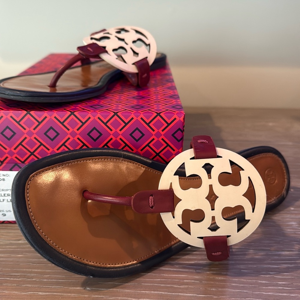 Tory Burch Miller Calf Leather New Cream/ Red Sz 9